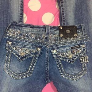 💙FREE SHIPPING 🎁 HEAVY  BLING MISS ME RHINESTONE JEANS